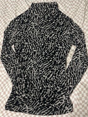 Kenneth Cole Reaction patterned mesh ruched long sleeve top